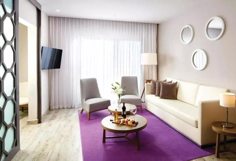 The Fives Beach Hotel & Residences - All Inclusive