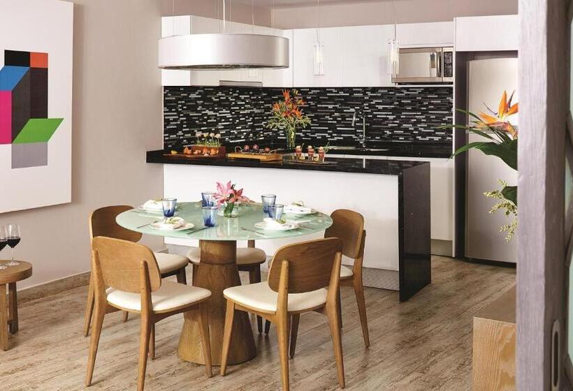 The Fives Beach Hotel & Residences - All Inclusive