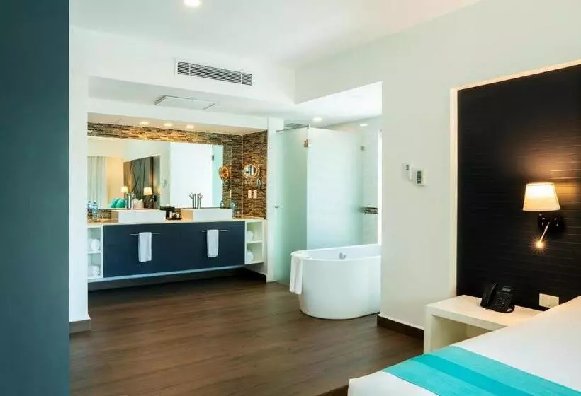 The Fives Beach Hotel & Residences - All Inclusive