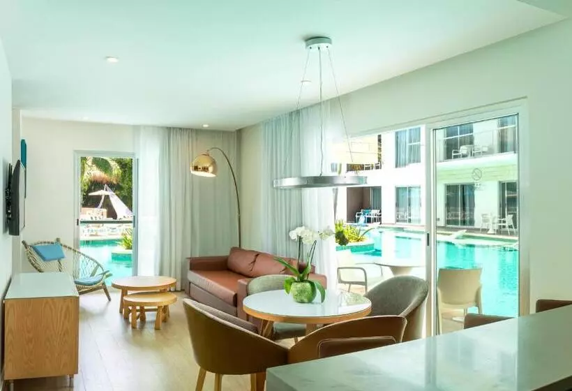 The Fives Beach Hotel & Residences - All Inclusive