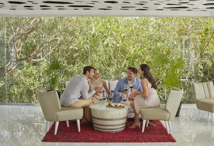 The Fives Beach Hotel & Residences - All Inclusive