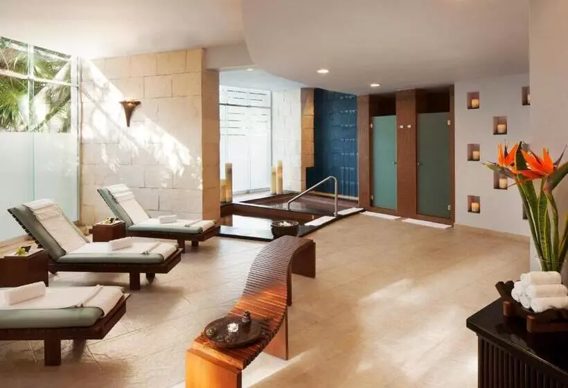 The Fives Beach Hotel & Residences - All Inclusive