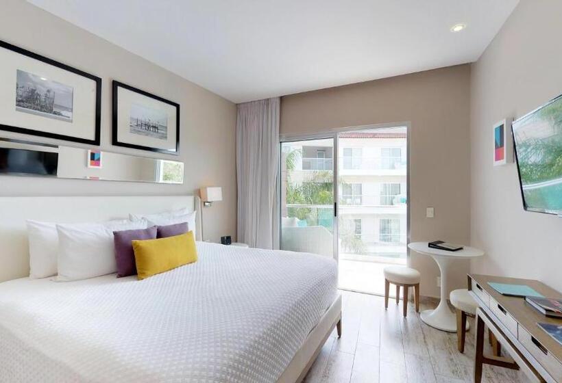 The Fives Beach Hotel & Residences - All Inclusive