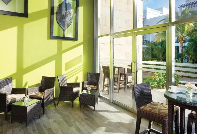 The Fives Beach Hotel & Residences - All Inclusive