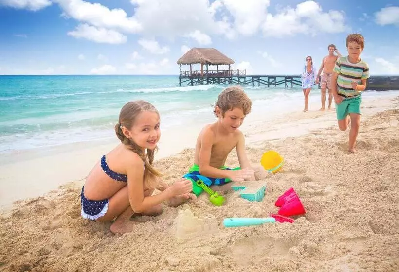 The Fives Beach Hotel & Residences - All Inclusive