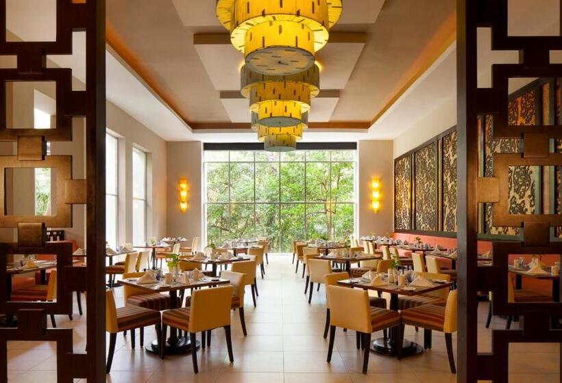 The Fives Beach Hotel & Residences - All Inclusive