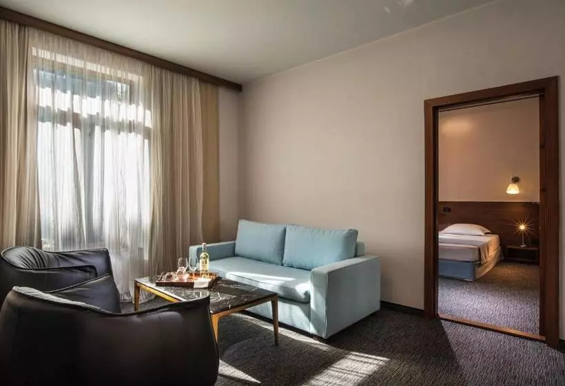 בית מלון כפרי Uniqato