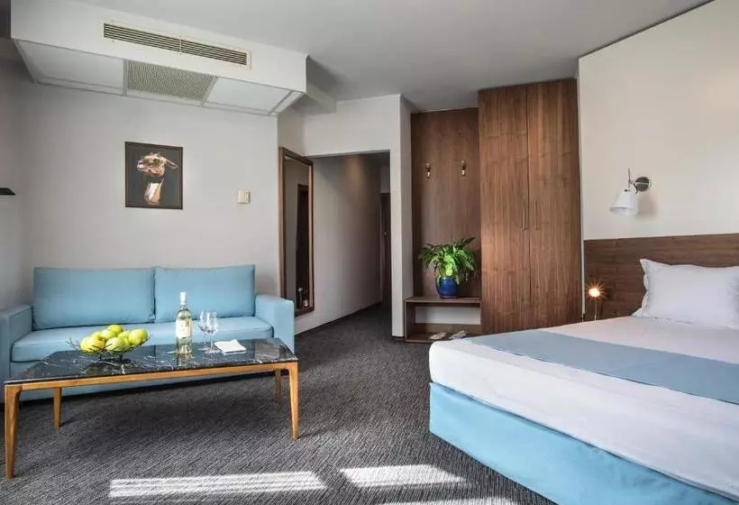 בית מלון כפרי Uniqato