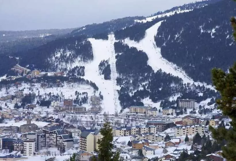 汽车旅馆  Hostal Ruso Sc