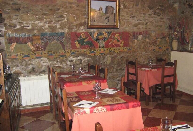 Мотель Hostal Ruso Sc