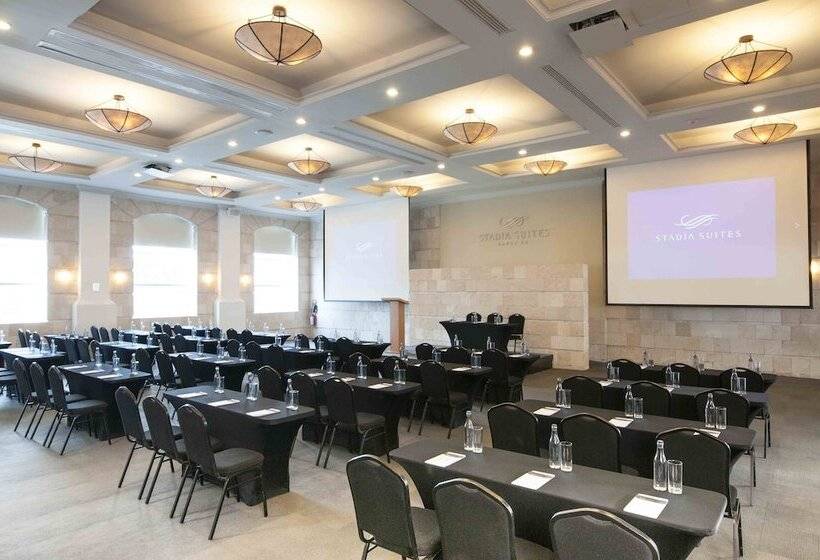 Stadia Suites Mexico City Santa Fe