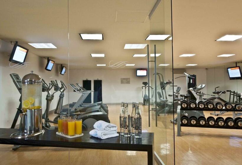 Stadia Suites Mexico City Santa Fe