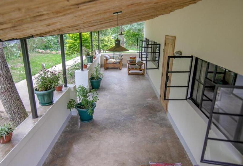 فندق Arusha Villa Karamu Coffee Estate