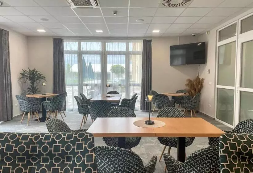 Hotelli Gyirmót Sport & Wellness