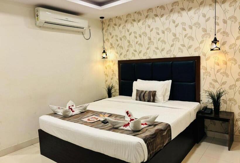 호텔 Oak By Signature Airport Zone Hyderabad