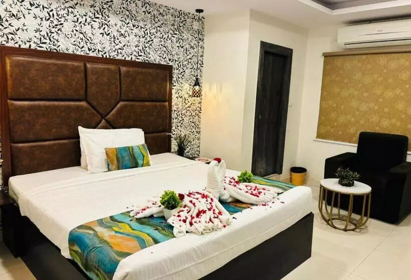 ホテル Oak By Signature Airport Zone Hyderabad