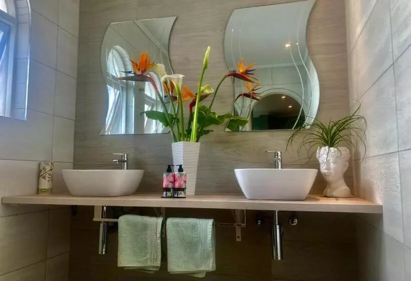 پانسیون Bollinger Guest House