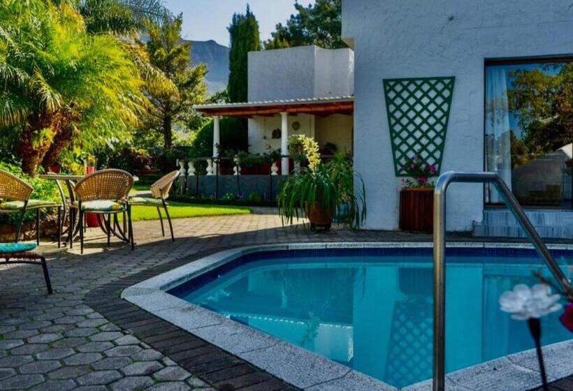 פנסיון Bollinger Guest House