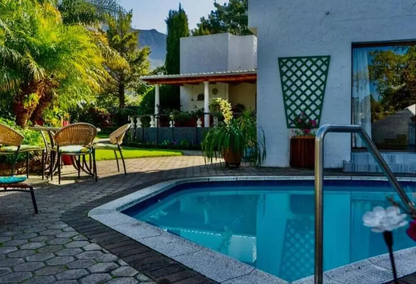 پانسیون Bollinger Guest House