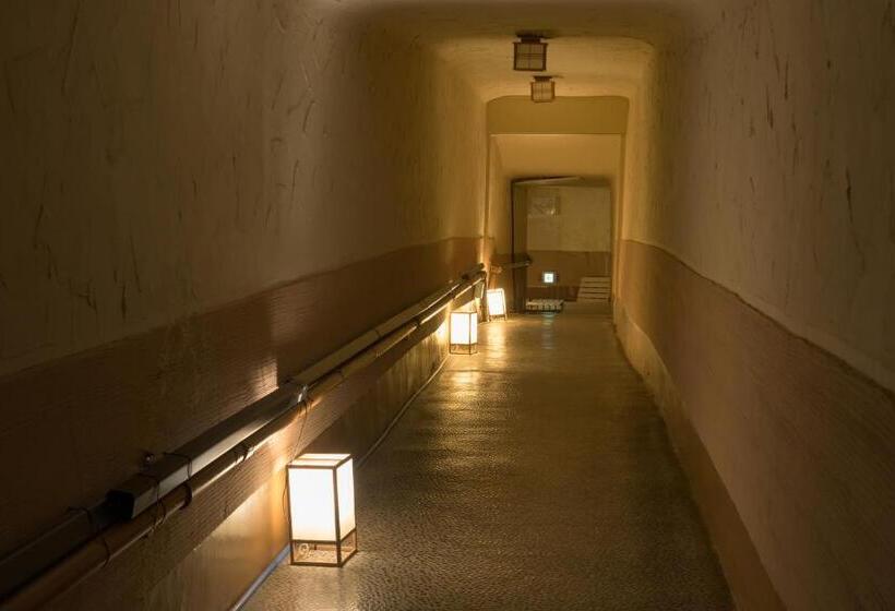 ريوكان Shibu Onsen Kadoya