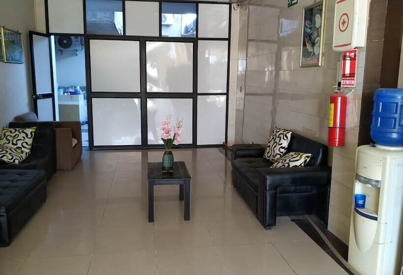 فندق Hostal Nuevo Amanecer