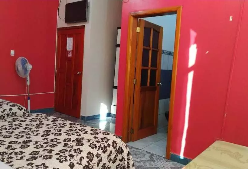 ホテル Hostal Nuevo Amanecer