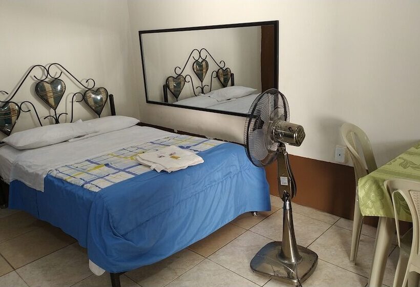 فندق Hostal Nuevo Amanecer