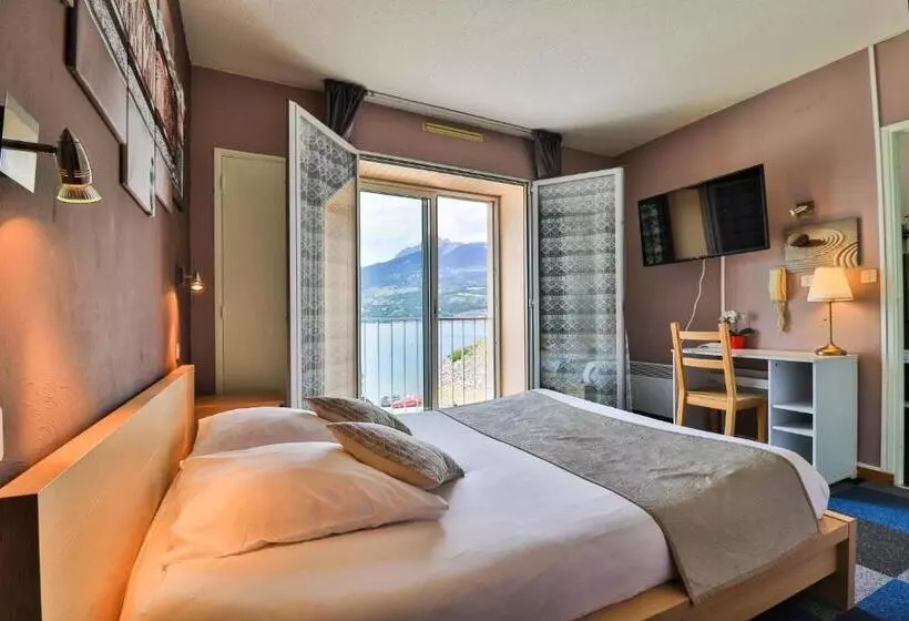 ホテル Hôtel Les Flots Bleus