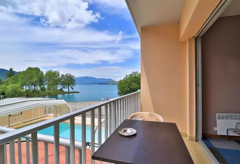 ホテル Hôtel Les Flots Bleus