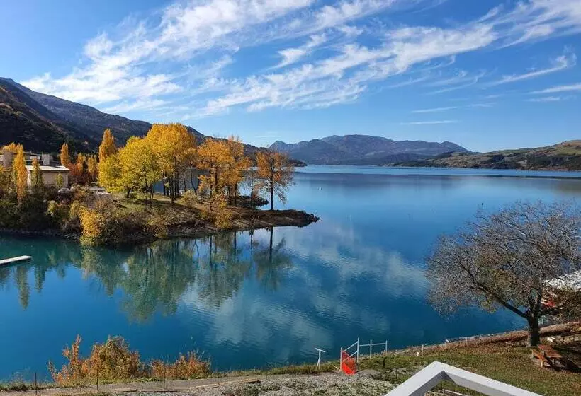 ホテル Hôtel Les Flots Bleus