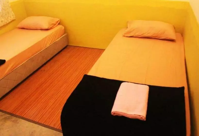ホテル Oyo 90307 Kb Guest House, Jln Pcb