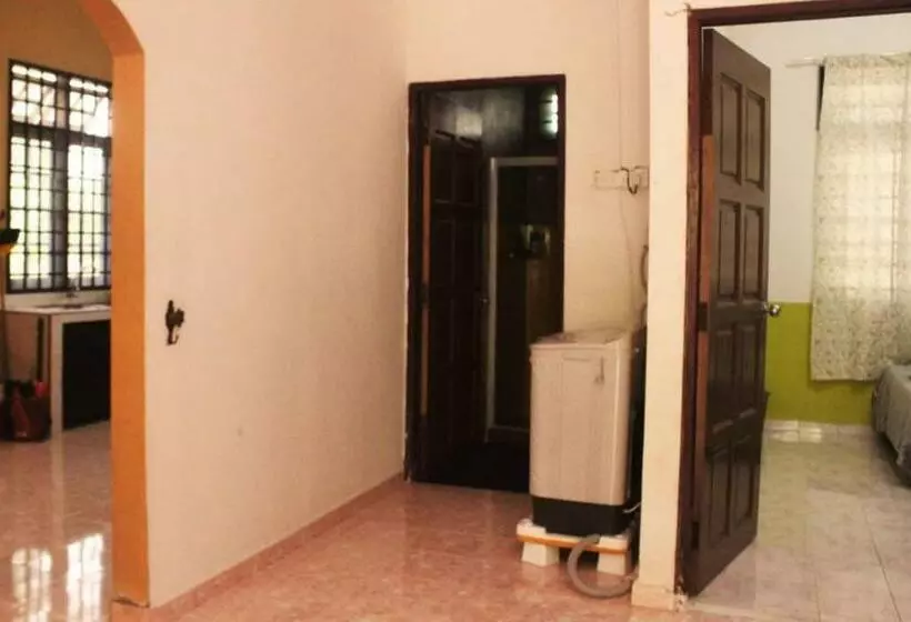 ホテル Oyo 90307 Kb Guest House, Jln Pcb