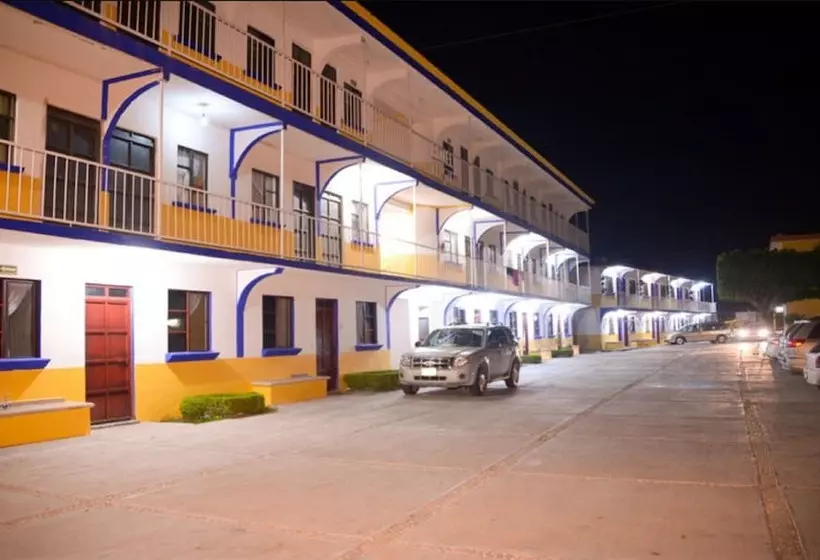 ホテル San Carlos Yautepec
