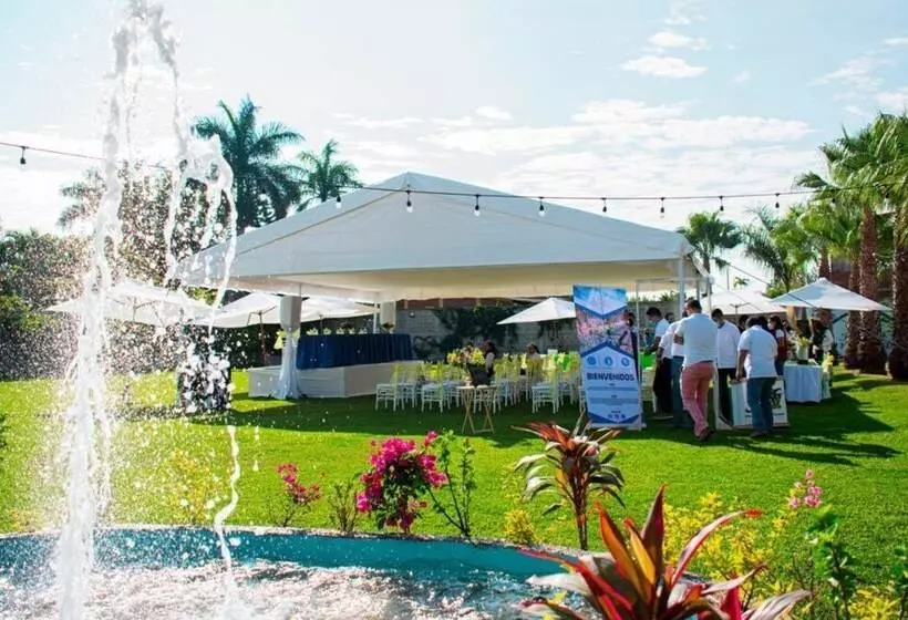 ホテル San Carlos Yautepec