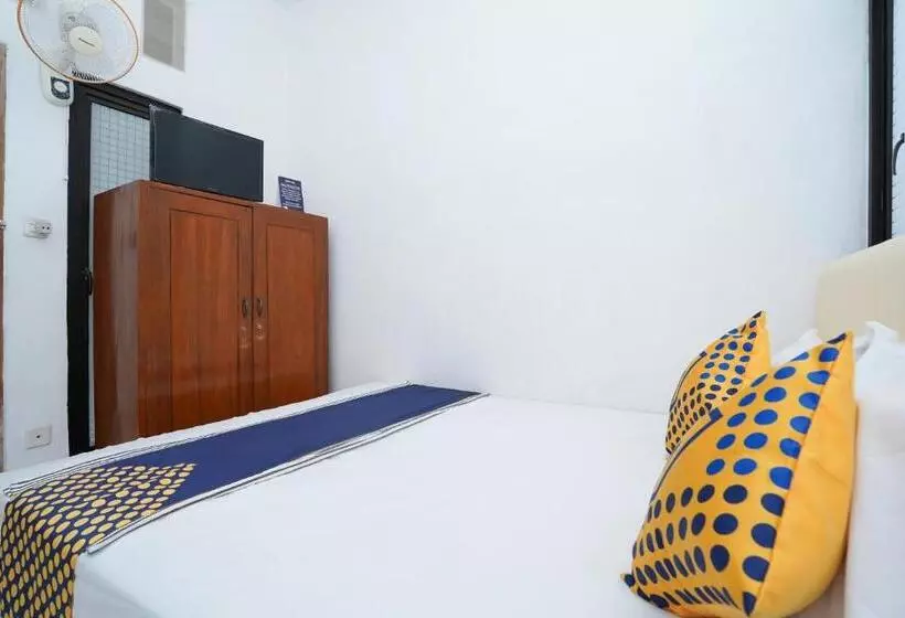 هتل Spot On 2479 Berkah Residence Syariah