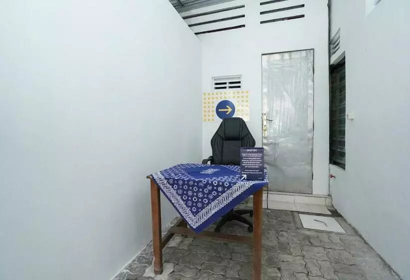 هتل Spot On 2479 Berkah Residence Syariah