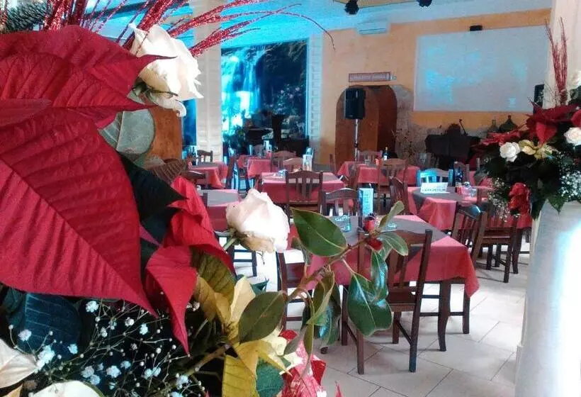 Oasi B&b Hotel Restaurant