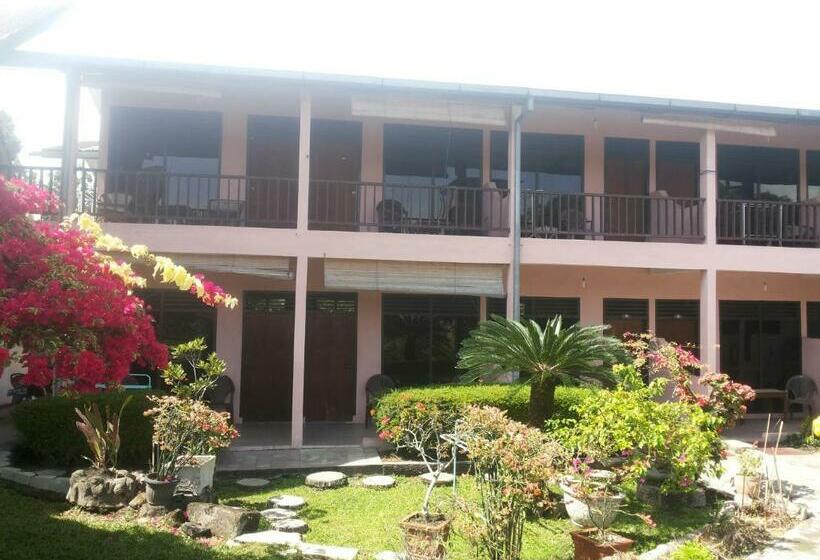 פנסיון Bernard Guest House & Resto Redpartner