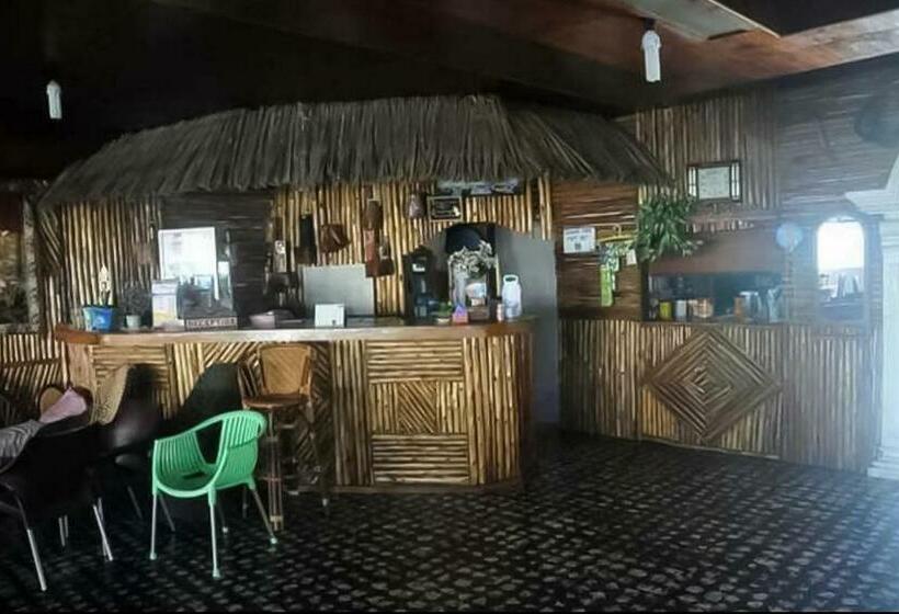 פנסיון Bernard Guest House & Resto Redpartner