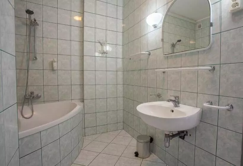 ペンション Laguna Panzio