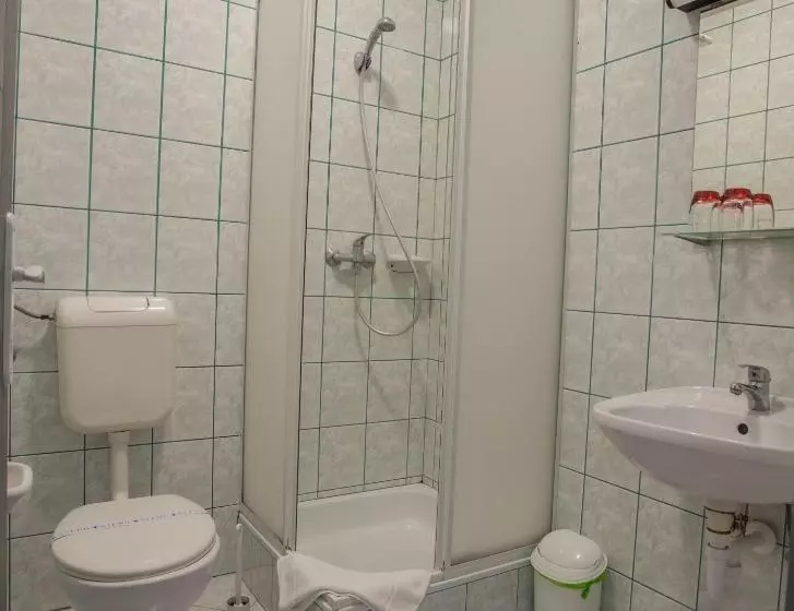 ペンション Laguna Panzio