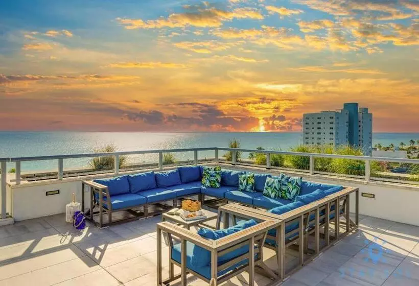Retkeilymaja Beachfront Condo Rooftop Infinity Pool Studio