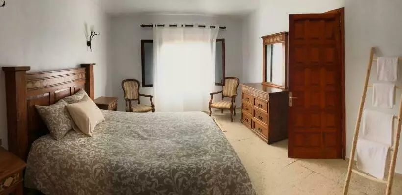 تختخواب و صبحانه Casa Las Pardelas