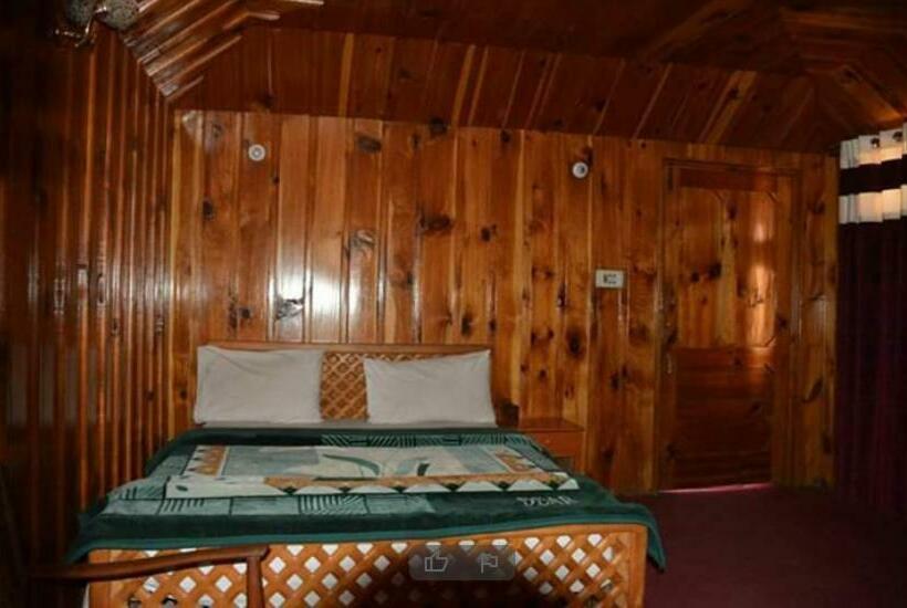 Hill Top Hotel, Shogran