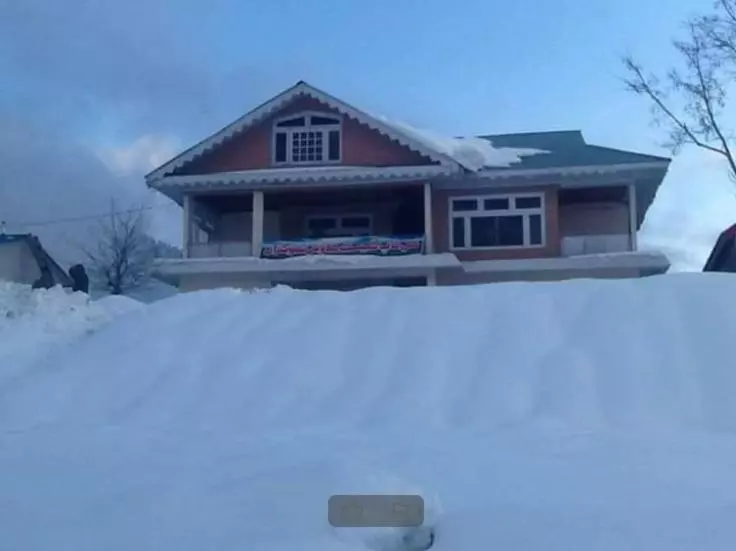 Hill Top Hotel, Shogran