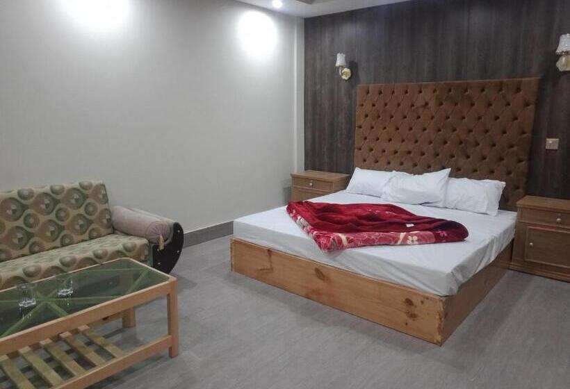 Hill Top Hotel, Shogran