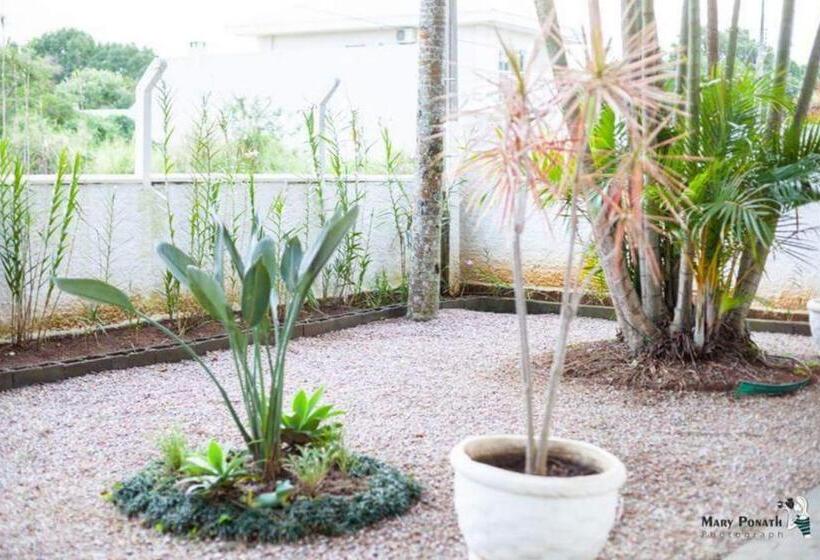 Пансион Di Raffaele Bombinhas