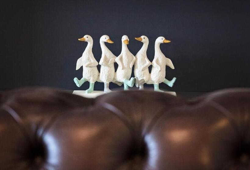 Общежитие The Ostrich Inn