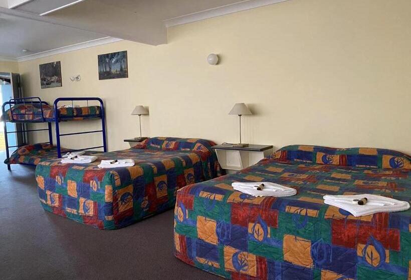 모텔 Gateway Motor Inn