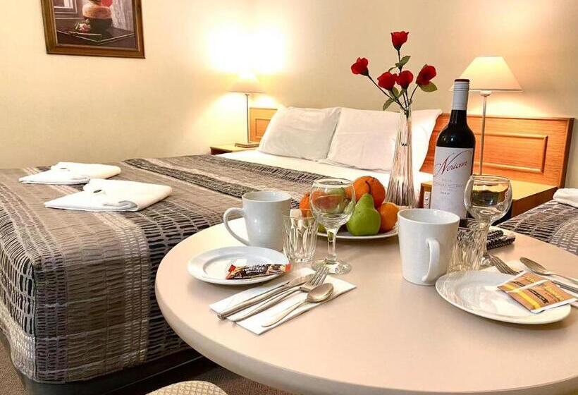 모텔 Gateway Motor Inn